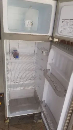 Geladeira Gelo seco boa