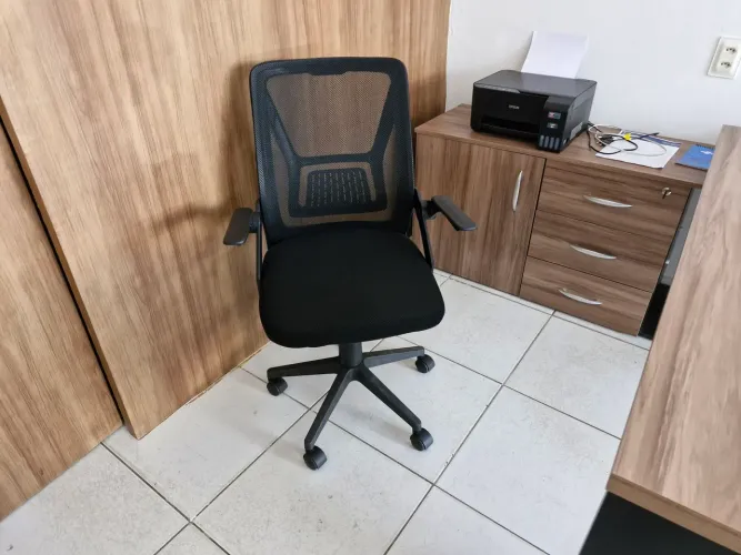 Cadeira de escritório Diretor cor preta