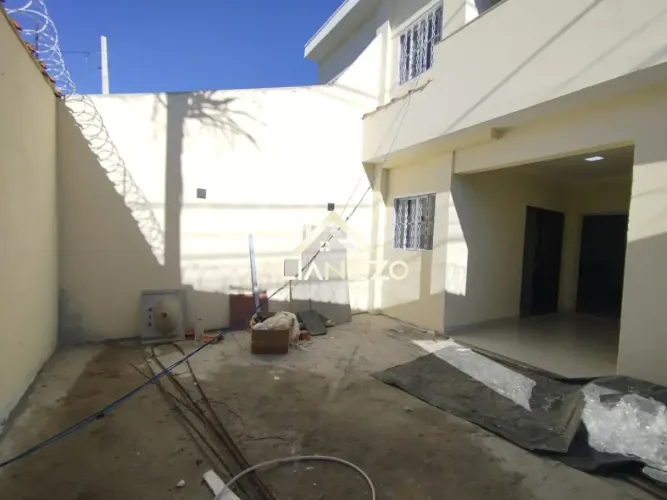 Casa Padrão para Locação no Bairro Vila Elisa em Ribeirão Preto/SP. Alianzzo Imóveis.