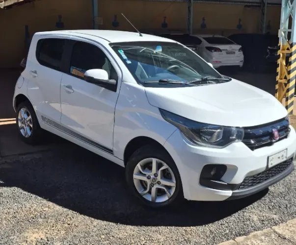 Fiat Mobi Like ON 1.0 Fire Flex 5P. 2017