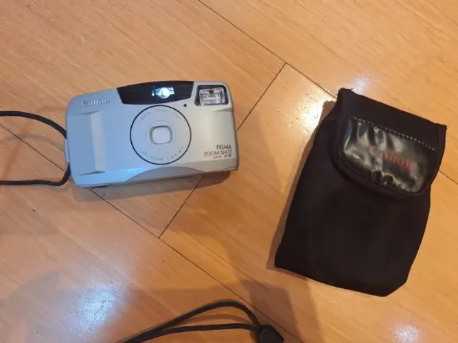Câmera fotográfica analógica Canon prima zoom shot