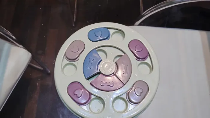 Comedouro brinquedo interstivo