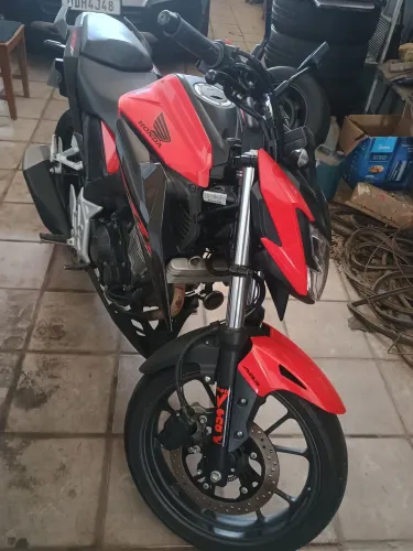 Twister cb 300 2023