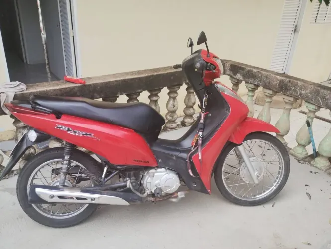 Biz 110i Excelente ( Partida Elétrica e Pedal ) Super Econômica e Conservada.