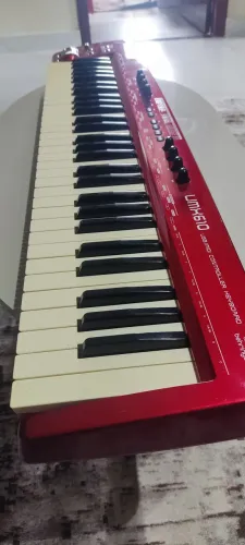 teclado controlador behringer umx-610