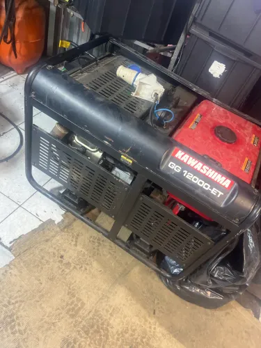 Gerador Kawashima gg 12000-ET a gasolina