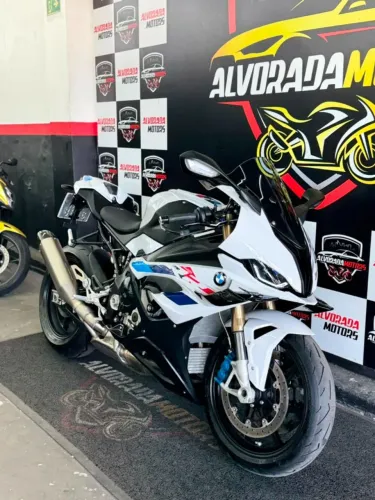s1000 RR-M 2024 5.213 km. Emplacada e à pronta entrega