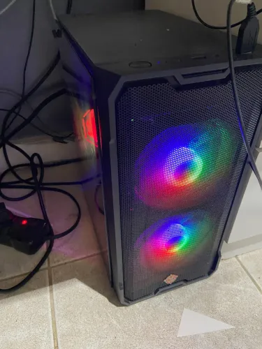 PC Gamer RGB i5 16GB RAM + GeForce GT 240
