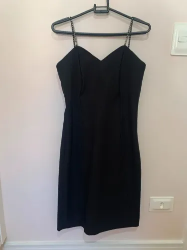 Vestido Tubinho Preto Sofina com Alças de Pedrarias - Elegante