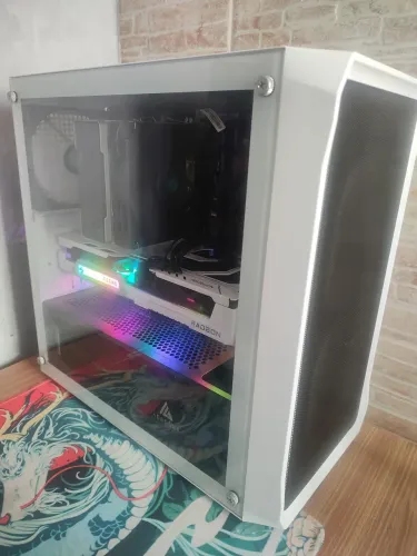 Pc gamer Ryzen 5500x3d RX 9060xt, 3070 ou 6600 troco