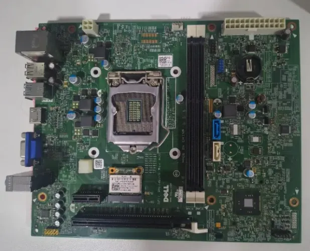 Placa mãe com defeito Dell inspiron 3647