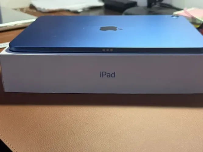 Ipad 11 256gb AZUL GARANTIA ATÉ AGOSTO/26