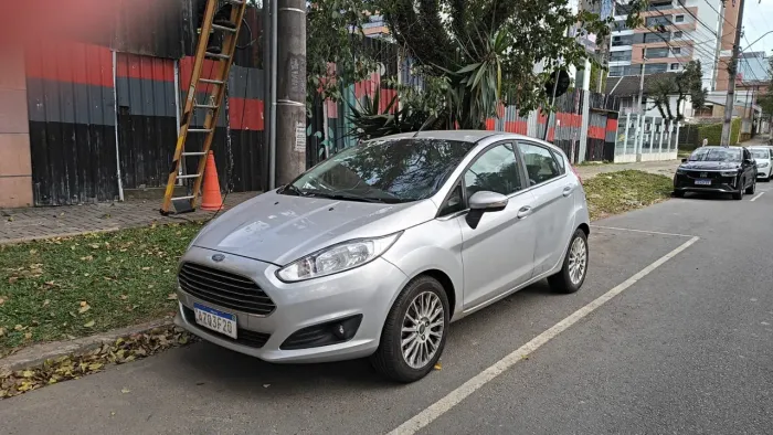 Ford Fiesta Titanium 1.6 16V Flex Mec. 2015