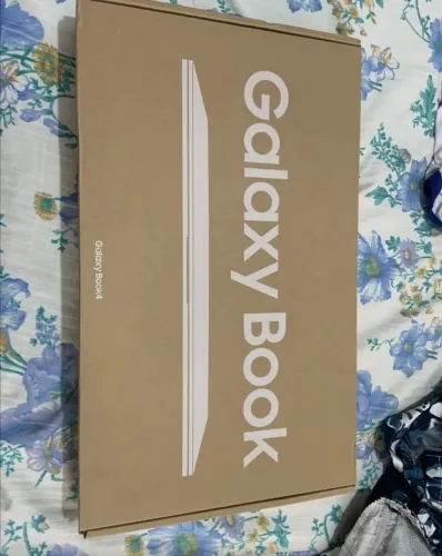 Galaxy Book4 i5 8gb 256gb intel Xe