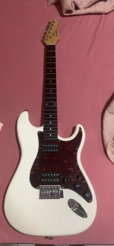 Vendo guitarra giannini (leia a descrição)