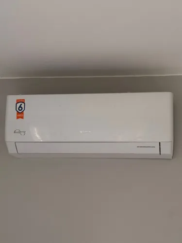 ar-condicionado Inverter GREE de 9.000 BTUs.