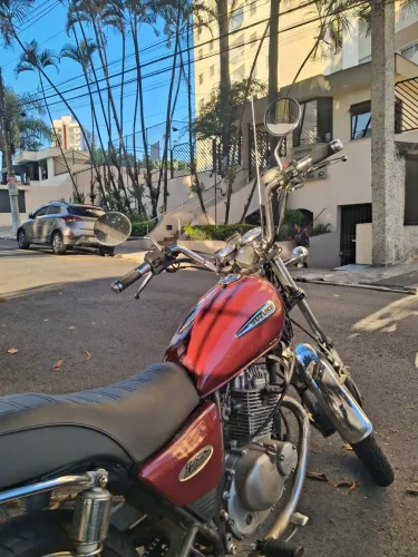 MOTO SUZUKI INTRUDER 125