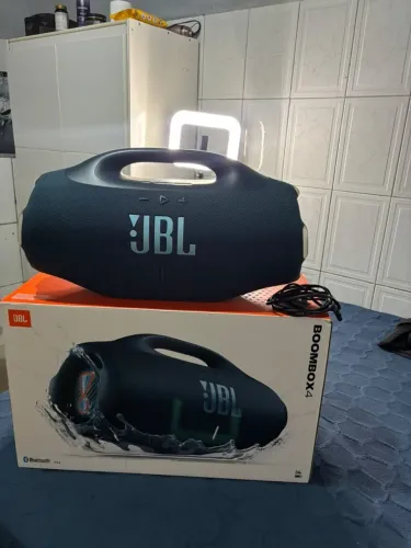 JBL bombox 4 