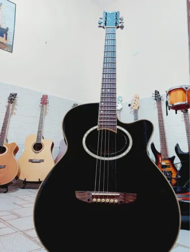 Violão Dallas perfeito estado
