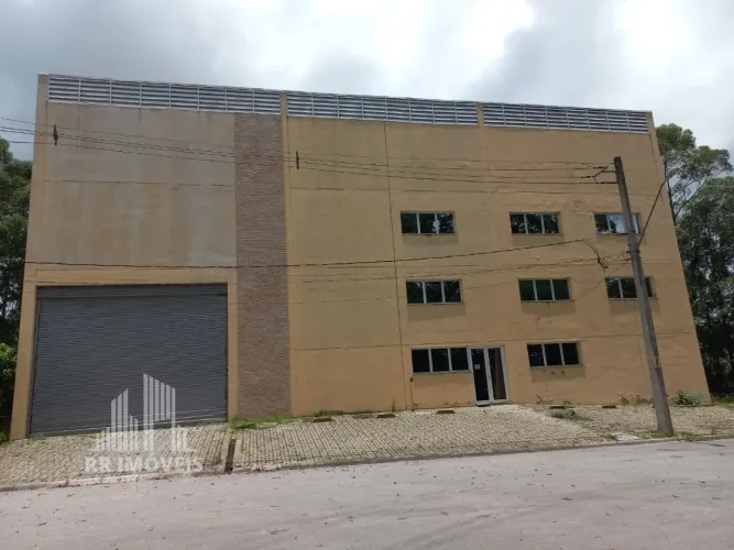 RR10213 Armazém Comercial 1000m² CENTRO EMPRESARIAL RAPOSO TAVARES - OPORTUNIDADE - 2 Vaga