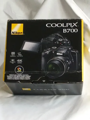 Nikon COOLPIX B700 60x Seminova