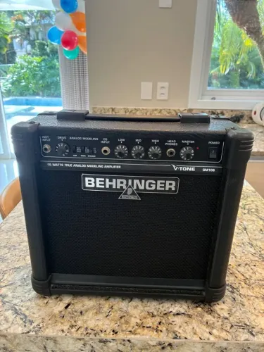 Amplificador Behringer V-Tone GM108 