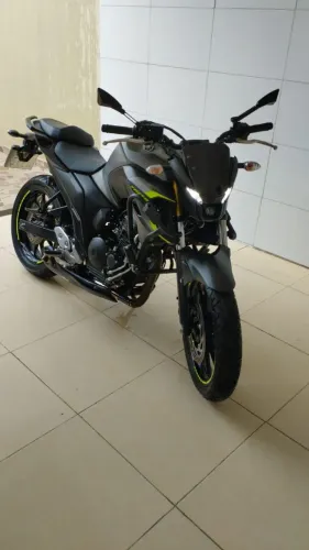 Vendo fazer fz25