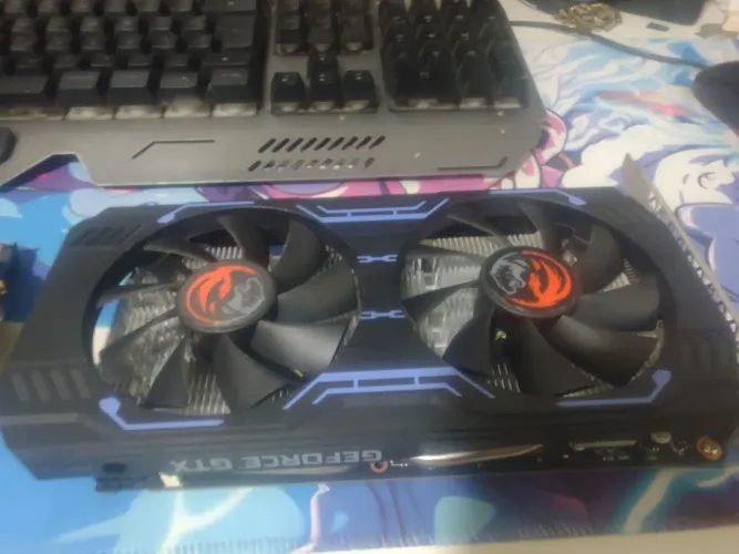 VENDO PLACA DE VIDEO GTX 1660 SUPER PCYES FUNCIONANDO TUDO, TESTO NA HORA VALOR A NEGOCIAR