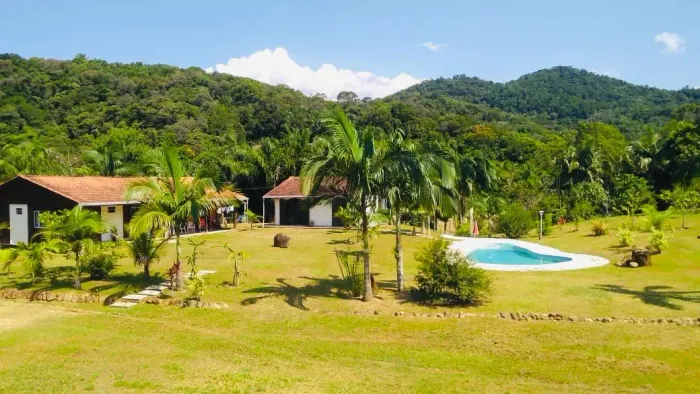 CHÁCARA DOS SONHOS EM MORRETES - 10.000 m², PISCINA E NATUREZA