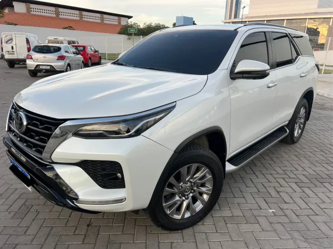 Toyota Hilux SW4 SRX 4X4 2.8 TDI 16V Dies. Aut. 2023