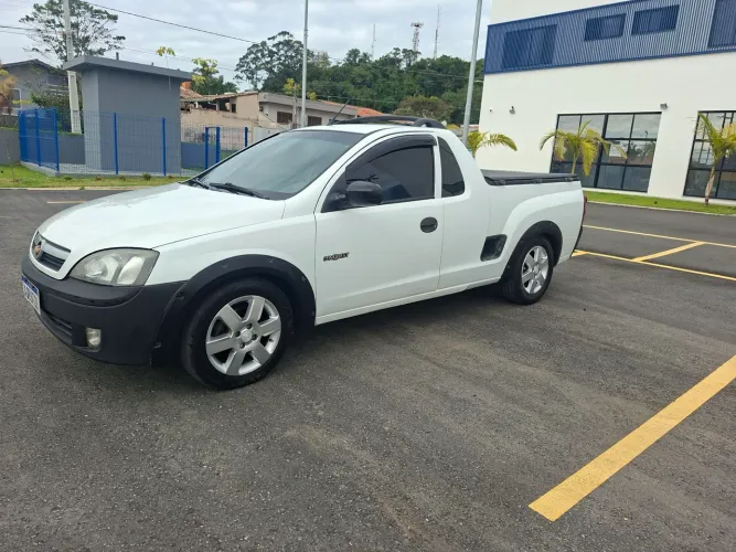 Chevrolet Montana 1.4 8V Conquest Econoflex 2P 2009