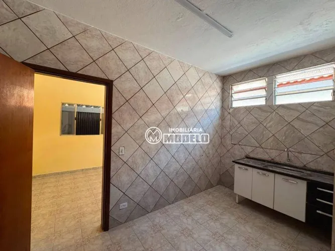 Casa com 1 dormitório para alugar, 90 m² por R$ 1.100/mês - Parque Água Branca - Piracicab