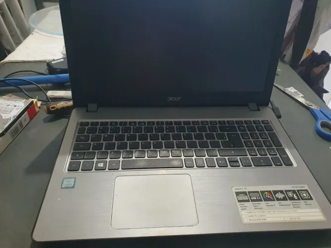 Notebook acer i5 de 7° geração 