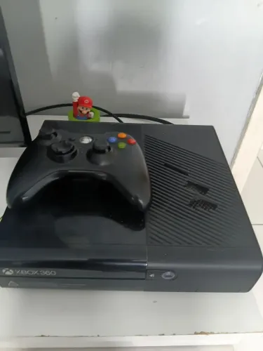 Vendo xbox 360 tá parado 