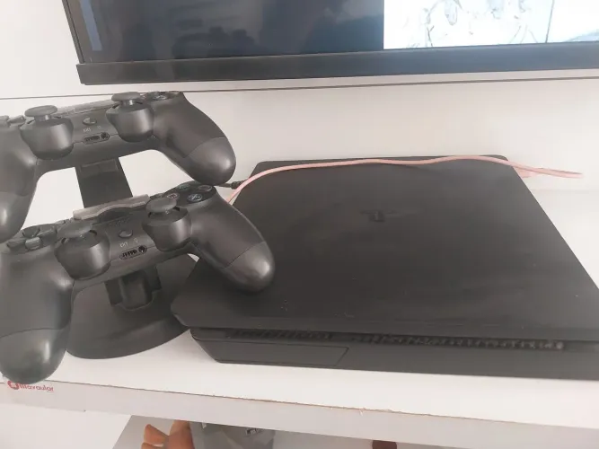 Vendo playstation 4