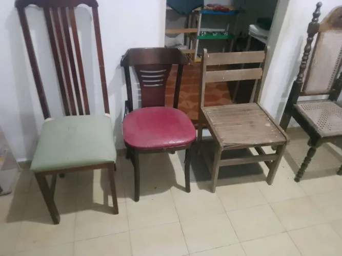 Vendo cadeiras usadas