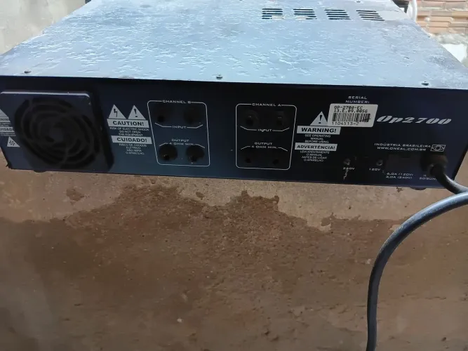 Amplificador oneal 2700