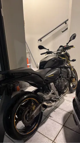 Honda hornet 2?dono / Leia a descrição.