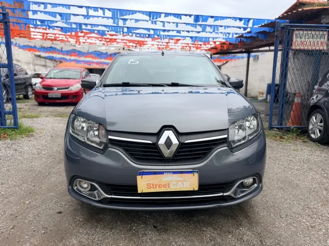 Renault Logan Dynamique Hi-flex 1.6 8V 4P 2015