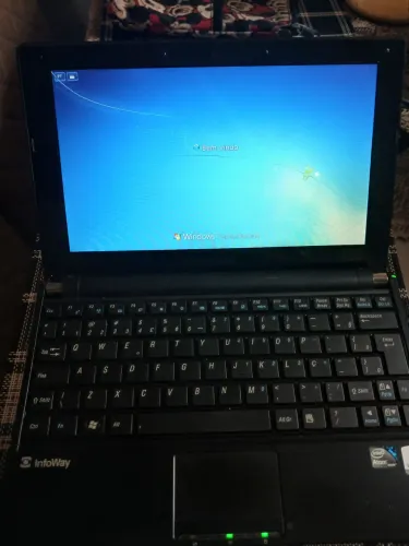 Netbook Itautec
