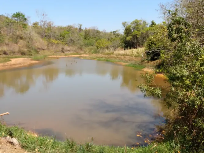 Lindo Condomínio pronto pra morar. Lote de 1000 m² para venda em Jequitibá - MG.