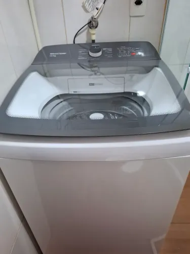 Máquina lavar brastemp 13Kg. Branca com ciclo tira manchas e anti bolinhas modelo Advance