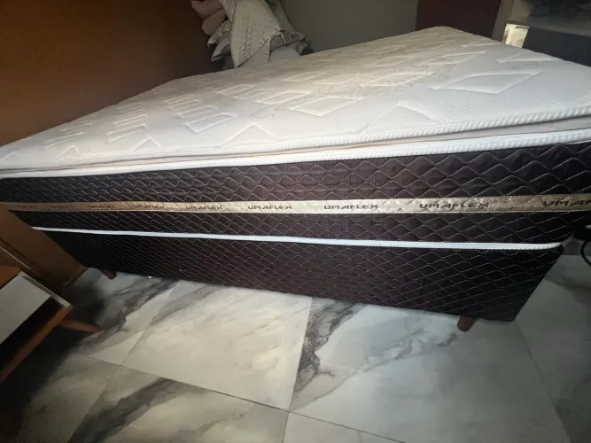 Cama box