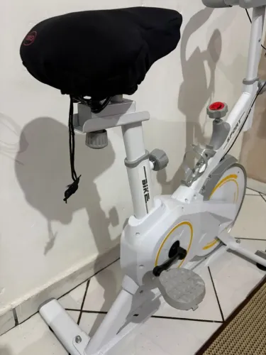 Bike ergometrica 10kg excelente estado 