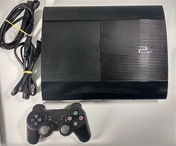 Vendo um PlayStation 3 Super Slim completo