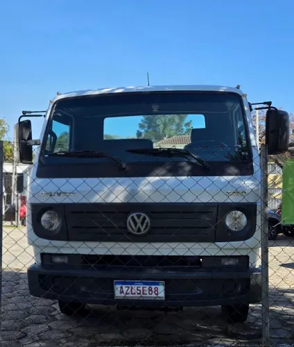 VW/8.160 DELIVERY ANO 2015