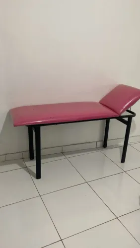 Vende-se maca!