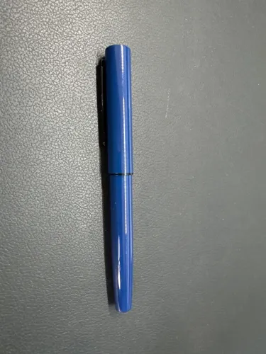 Caneta-tinteiro Hongdian C1 azul (EF)