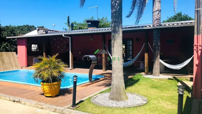 TERRENO COM PISCINA E ÁREA CONSTRUÍDA | OPORTUNIDADE DE INVESTIMENTO! 400 METROS