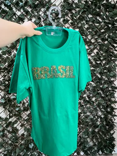 Camisetas Brasil em pedraria